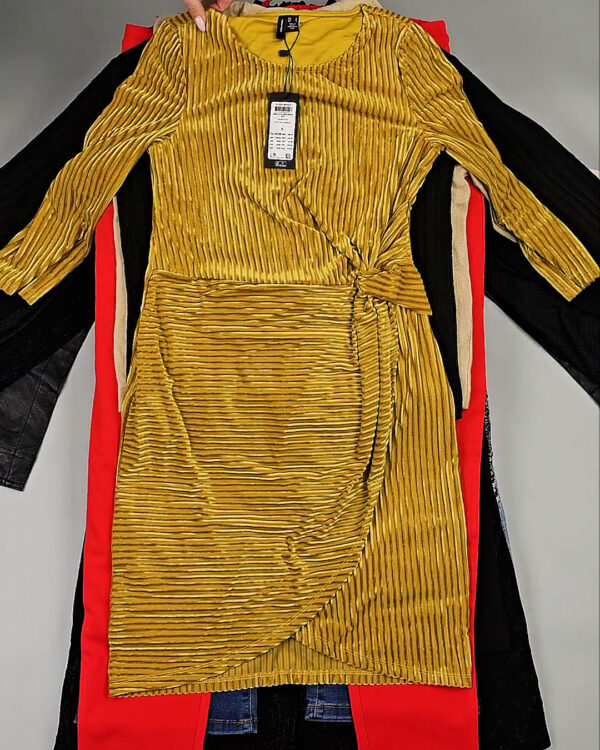 Фотография  699 - DK+Bestseller 085#16 кг, ЛОТ СТ-9952 оптом в Петропавловске-Камчатском и Камчатском крае