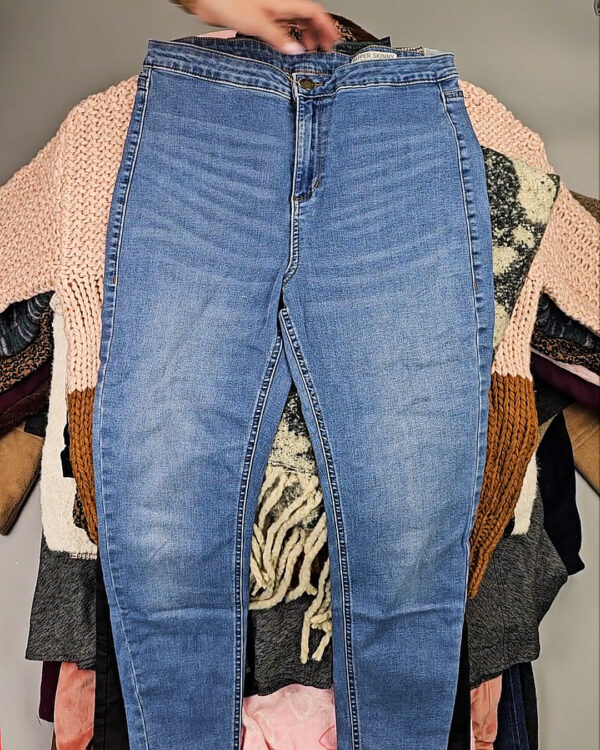 Фотография  376 - Женский микс зима (Winter mix)#20 кг, ЛОТ СХ-0208 оптом в Петропавловске-Камчатском и Камчатском крае