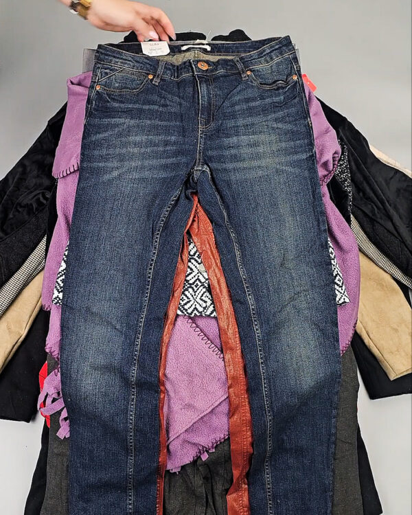 Фотография  906 - Женский микс зима (Winter mix)#20 кг, ЛОТ СХ-0206 оптом в Петропавловске-Камчатском и Камчатском крае