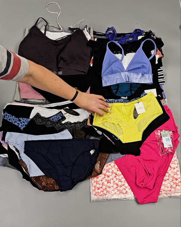Фотография  191 - Нижнее белье (LINGERIE)#10 кг, ЛОТ СТ-9890 оптом в Петропавловске-Камчатском и Камчатском крае