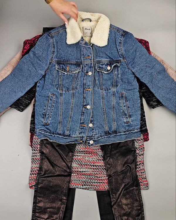 Фотография  793 - Женский микс зима (Winter mix)#20 кг, ЛОТ СХ-0205 оптом в Петропавловске-Камчатском и Камчатском крае