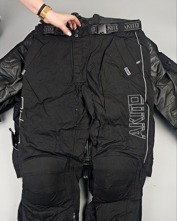 Фотография  380 - МОТО одежда mix БМ#16,9 кг, ЛОТ СХ-0280 оптом в Петропавловске-Камчатском и Камчатском крае