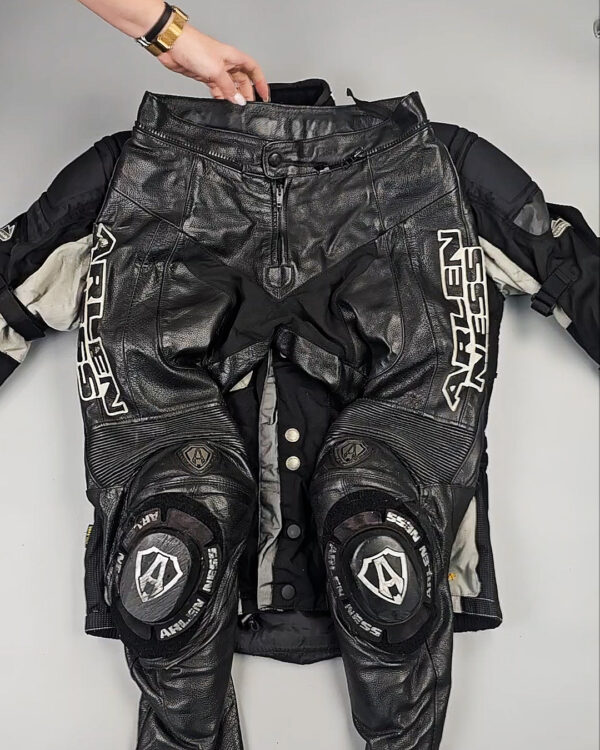 Фотография  368 - МОТО одежда mix БМ#19,4 кг, ЛОТ СХ-0277 оптом в Петропавловске-Камчатском и Камчатском крае