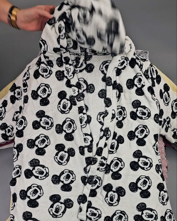 Фотография  764 - Халаты+пижамы флис Англия (SLEEPWEAR PREMIUM)#20 кг, ЛОТ СХ-0290 оптом в Петропавловске-Камчатском и Камчатском крае